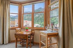 Main Street Lookout – Stunning Ouray Views - Image 3