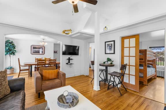 Main Level Haven – Steps from Ouray Hot Springs - Image 4