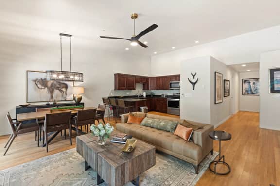 The Riverhaus – Modern Mountain Luxury - Image 4