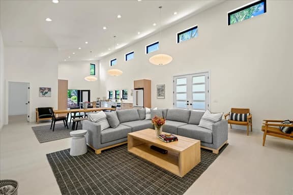 Modern Spacious Luxury Home in Town Ridgway - Image 1